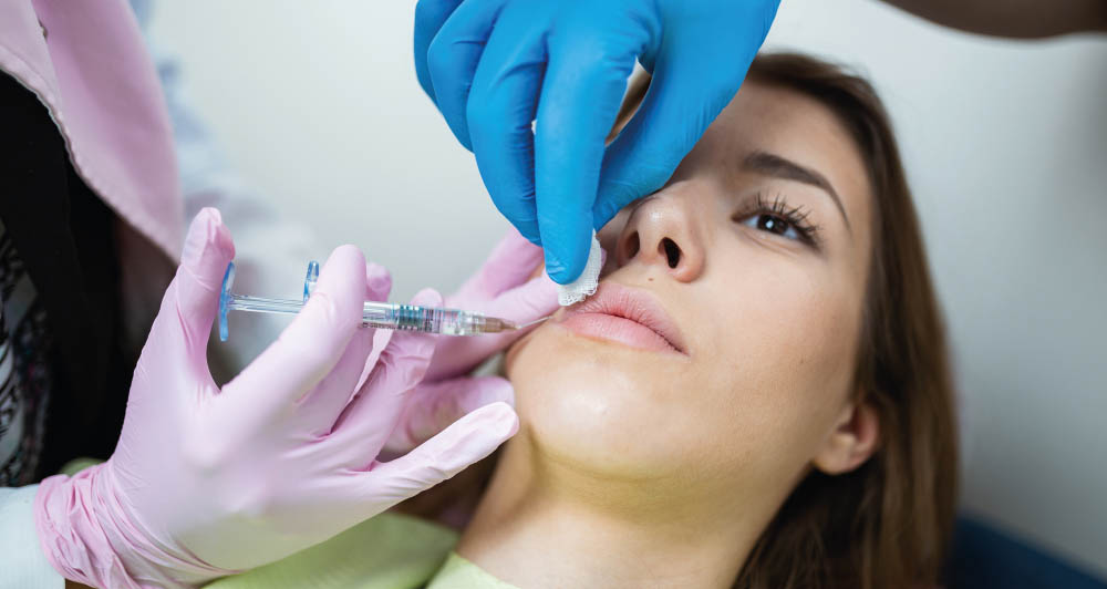 Curso online/presencial: Curso Intensivo de uso de toxina botulínica y ácido hialurónico en odontología moderna!