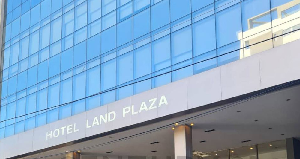 HOTELLANDPLAZA